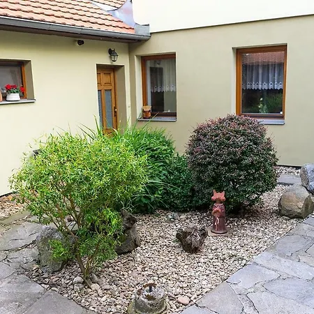 Antoninska Apartment *